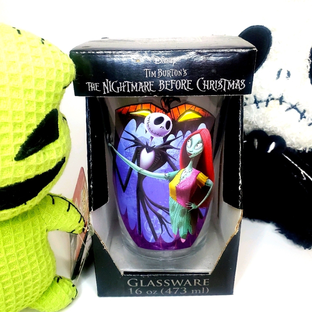 DISNEY HOT TOPIC NIGHTMARE BEFORE CHRISTMAS GLASS